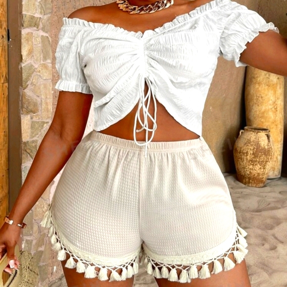 SHEIN Pants - Shein, NWT, tassel knit shorts
